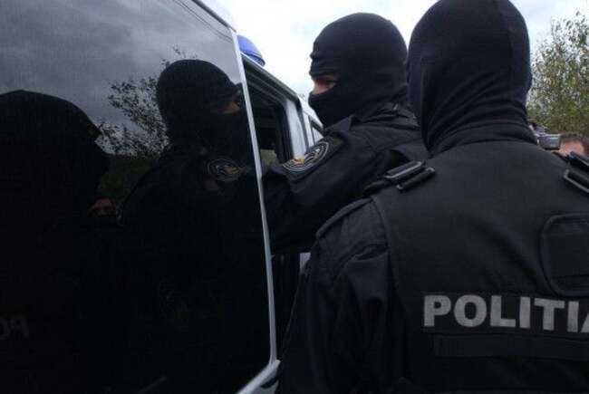 Poza pentru articolul Cinci persoane urmărite penal într-un dosar de fraudare a examenului de BAC. Rețeaua acționa din 2023