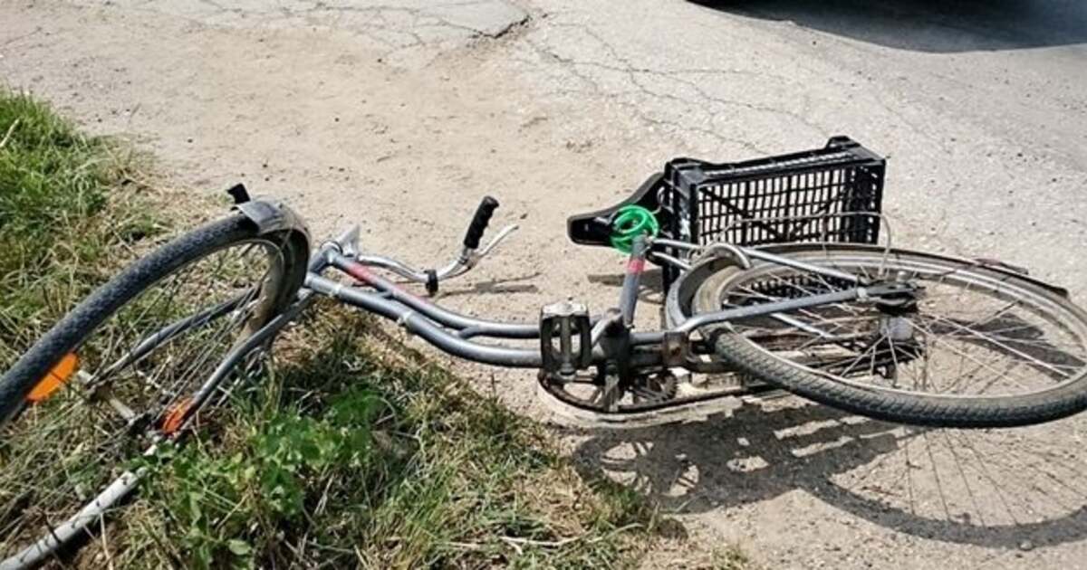 Un biciclist a fost lovit în parcarea din Timișoara. Un biciclist a fost lovit în parcarea din Timișoara.
