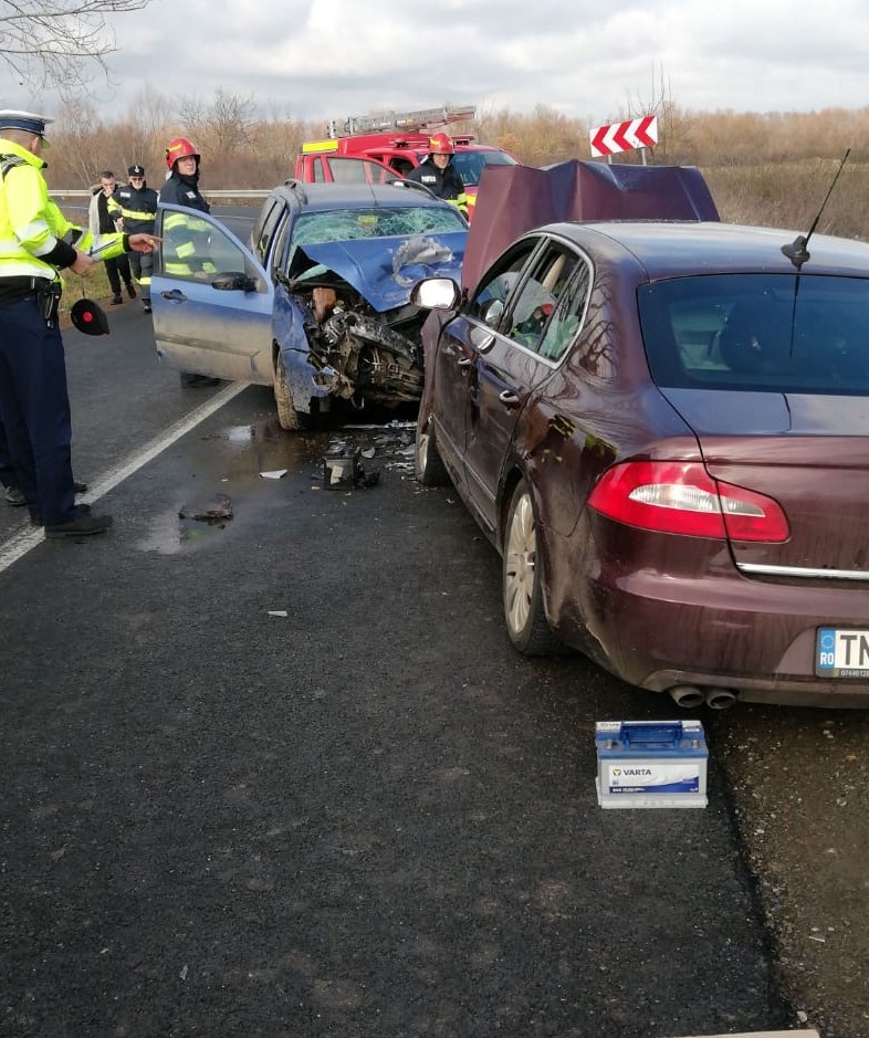 Accident grav pe drumul Remetea Mare - Bucovăț. O persoană a decedat!