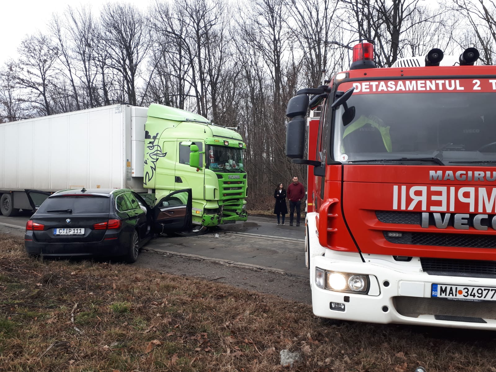 Accident cu trei victime la limita dintre Timiș și Hunedoara