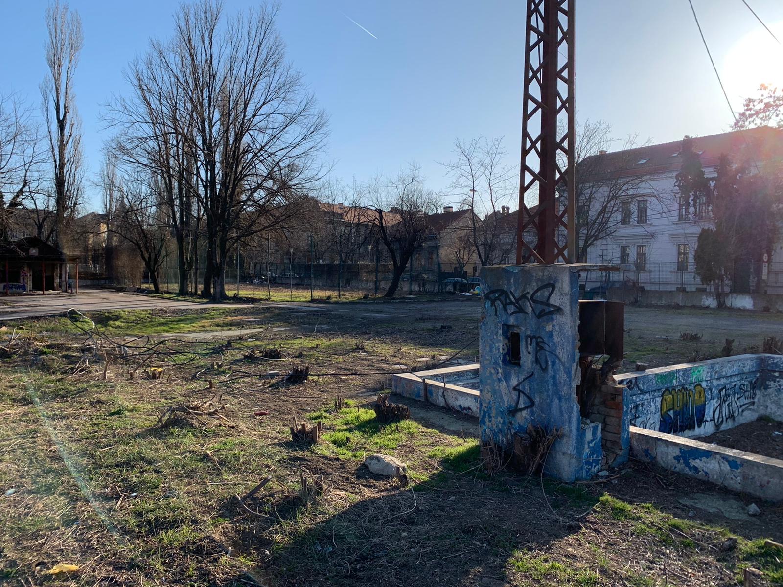 ruine baza sportiva podul jiul 14