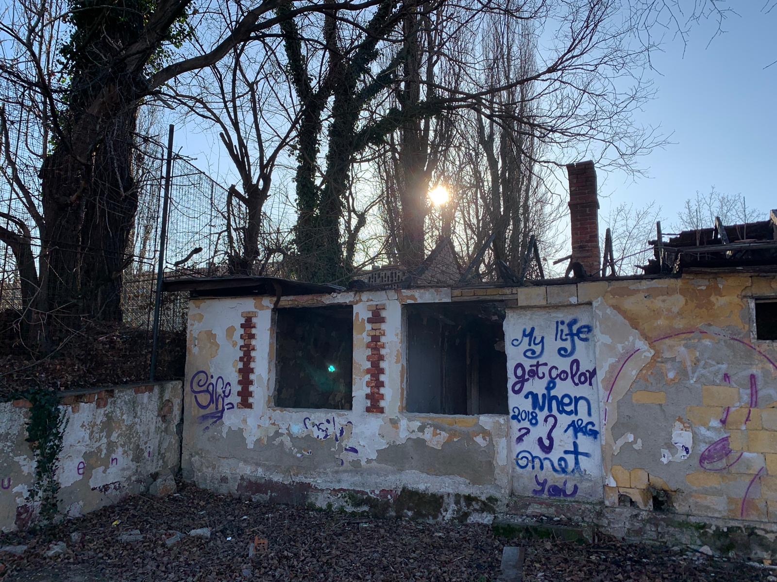 ruine baza sportiva podul jiul 28