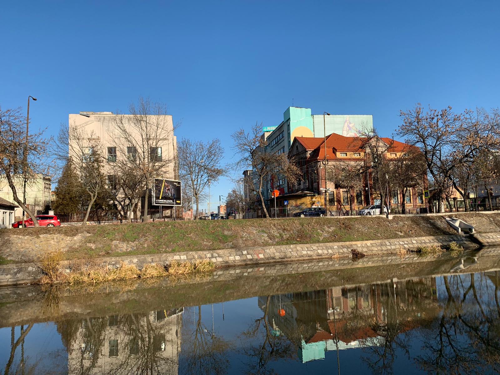 ruine baza sportiva podul jiul 3