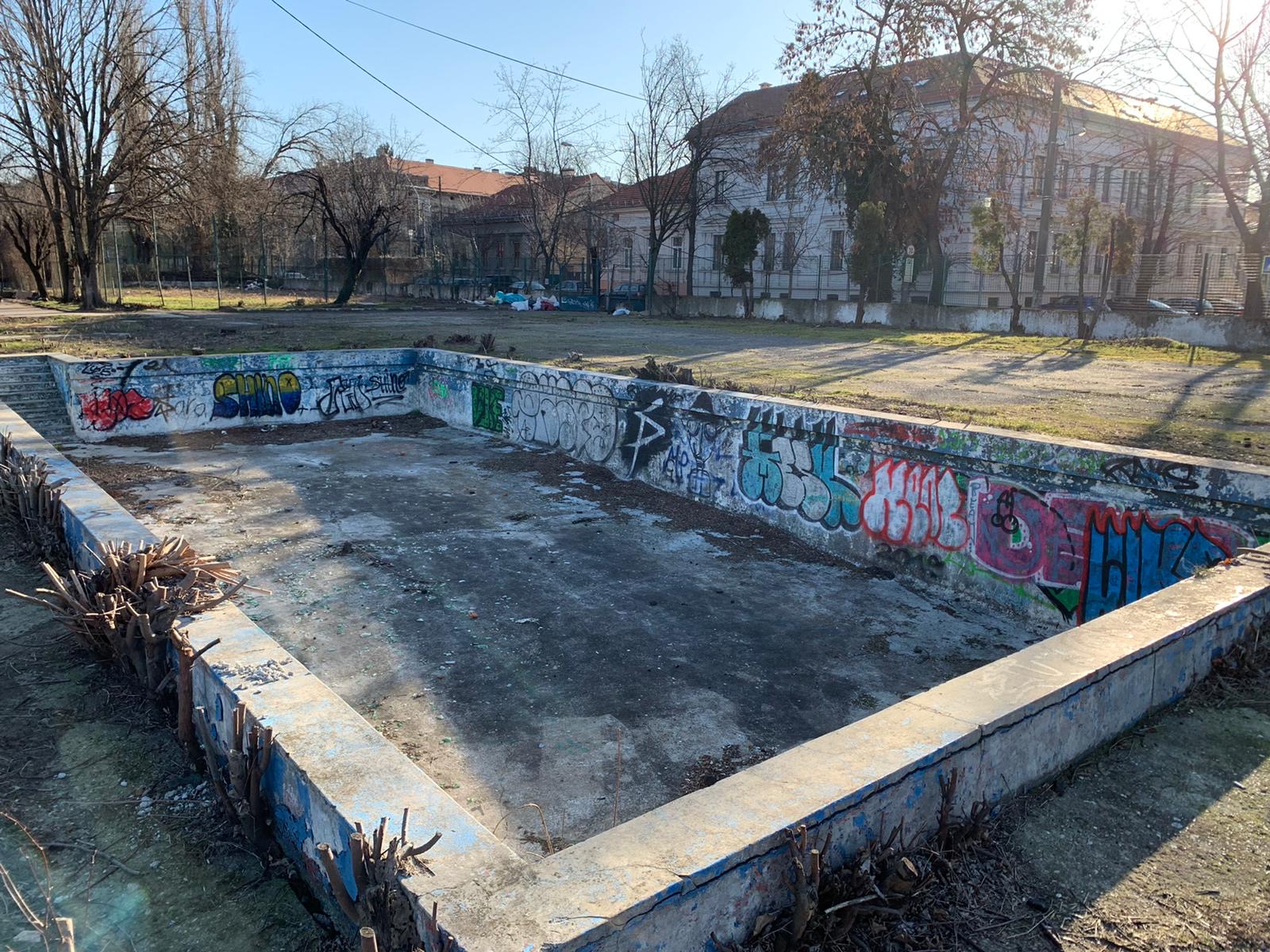 ruine baza sportiva podul jiul 9