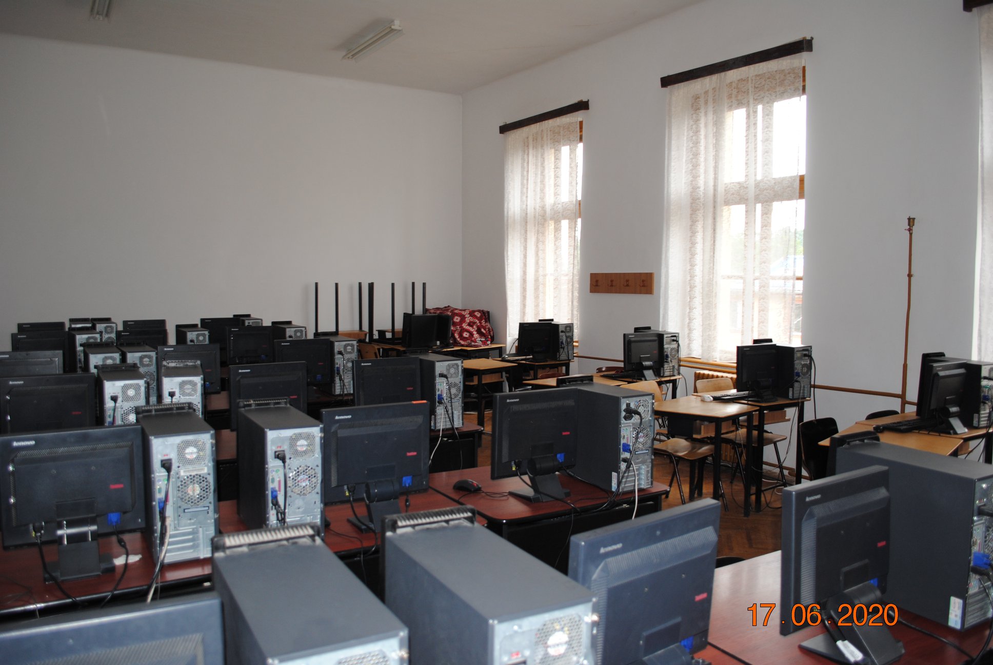 bani europeni buzias scoala renovata drumuri 10