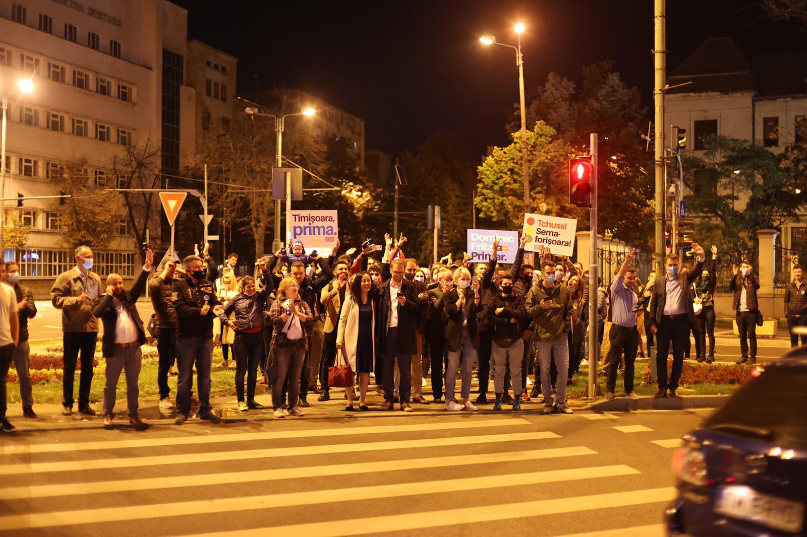 Dominic Samuel Fritz si membrii USR-PLUS (1)