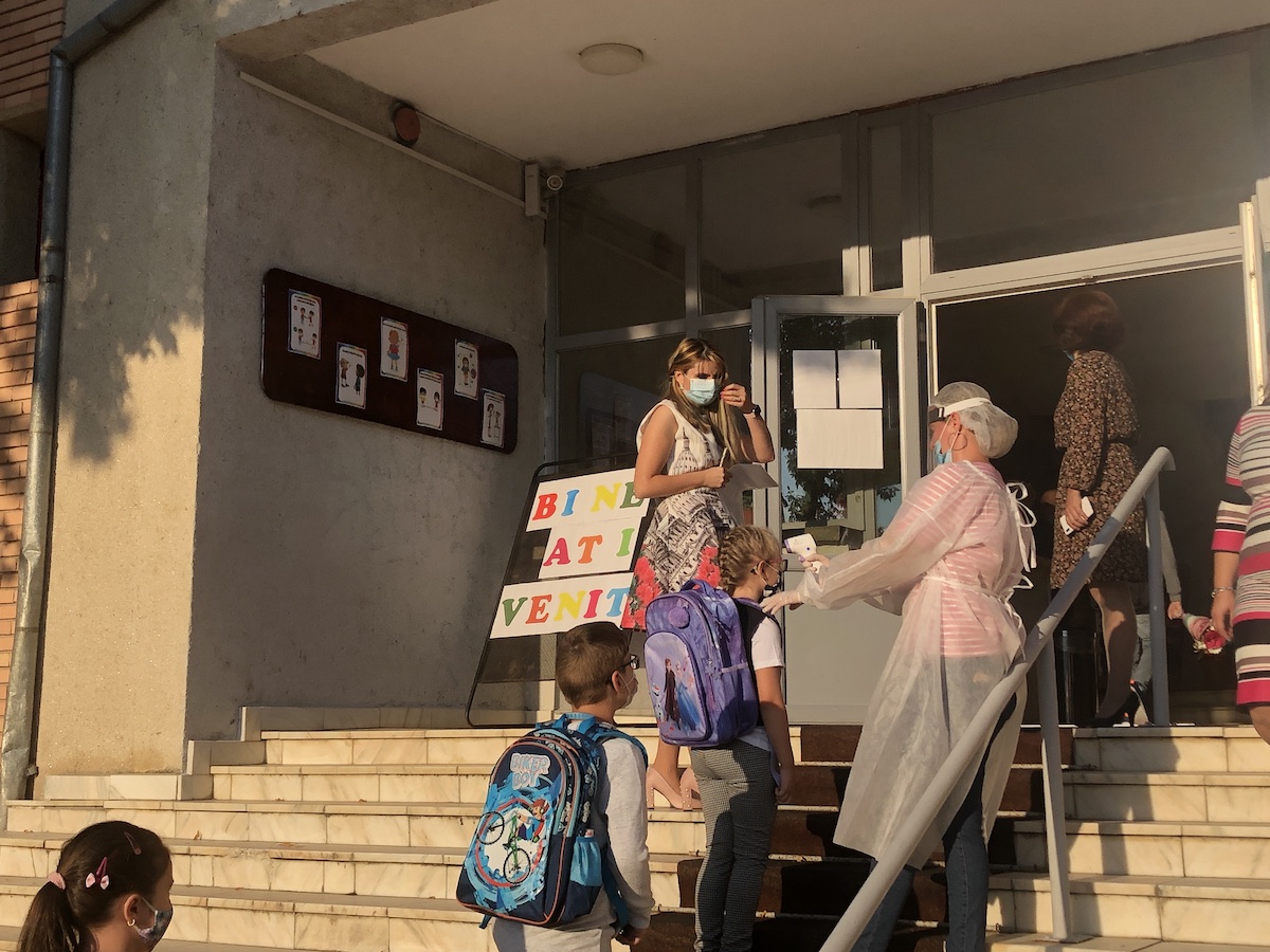 deschidere an scolar pandemie scoala gen 30 containere 2020 tion 3