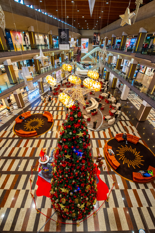 Atmosfera Craciun Iulius Town 3