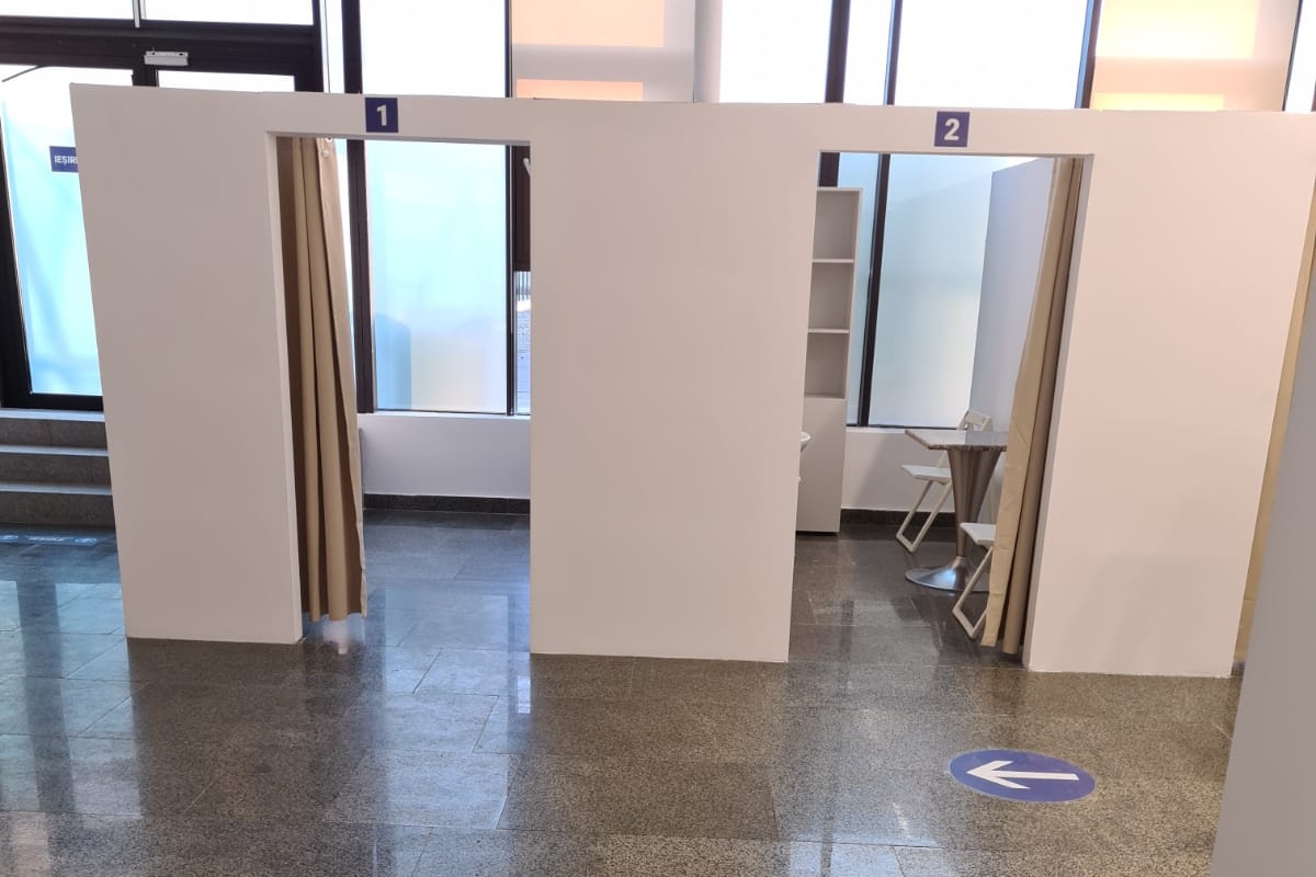 centru vaccinare mall foto prefectura timis 4