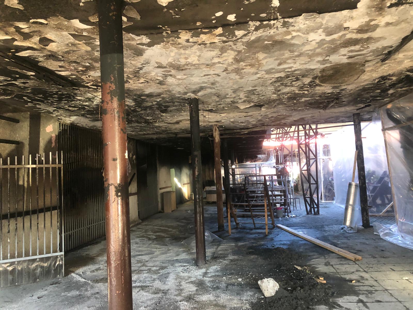 piata 700 flacari incendiu (1)