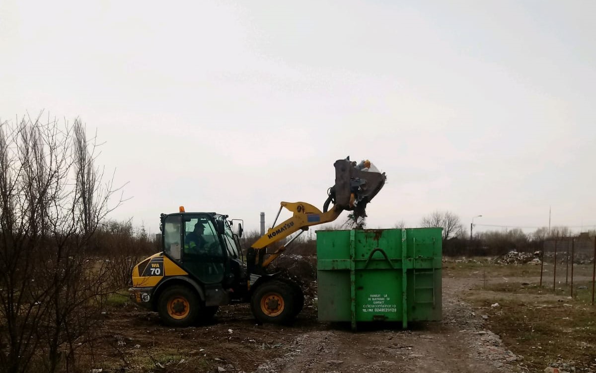 Peste 830 de tone de gunoaie aruncate ilegal ridicate într-o lună la Timișoara