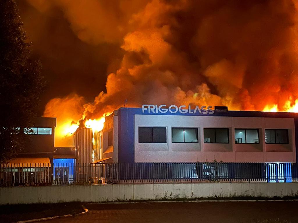 incendiu frigoglass