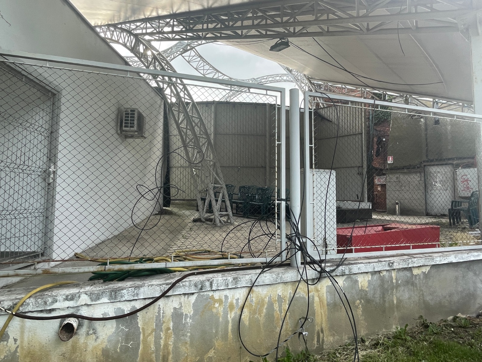 scena parcul rozelor inainte de reabilitare 2