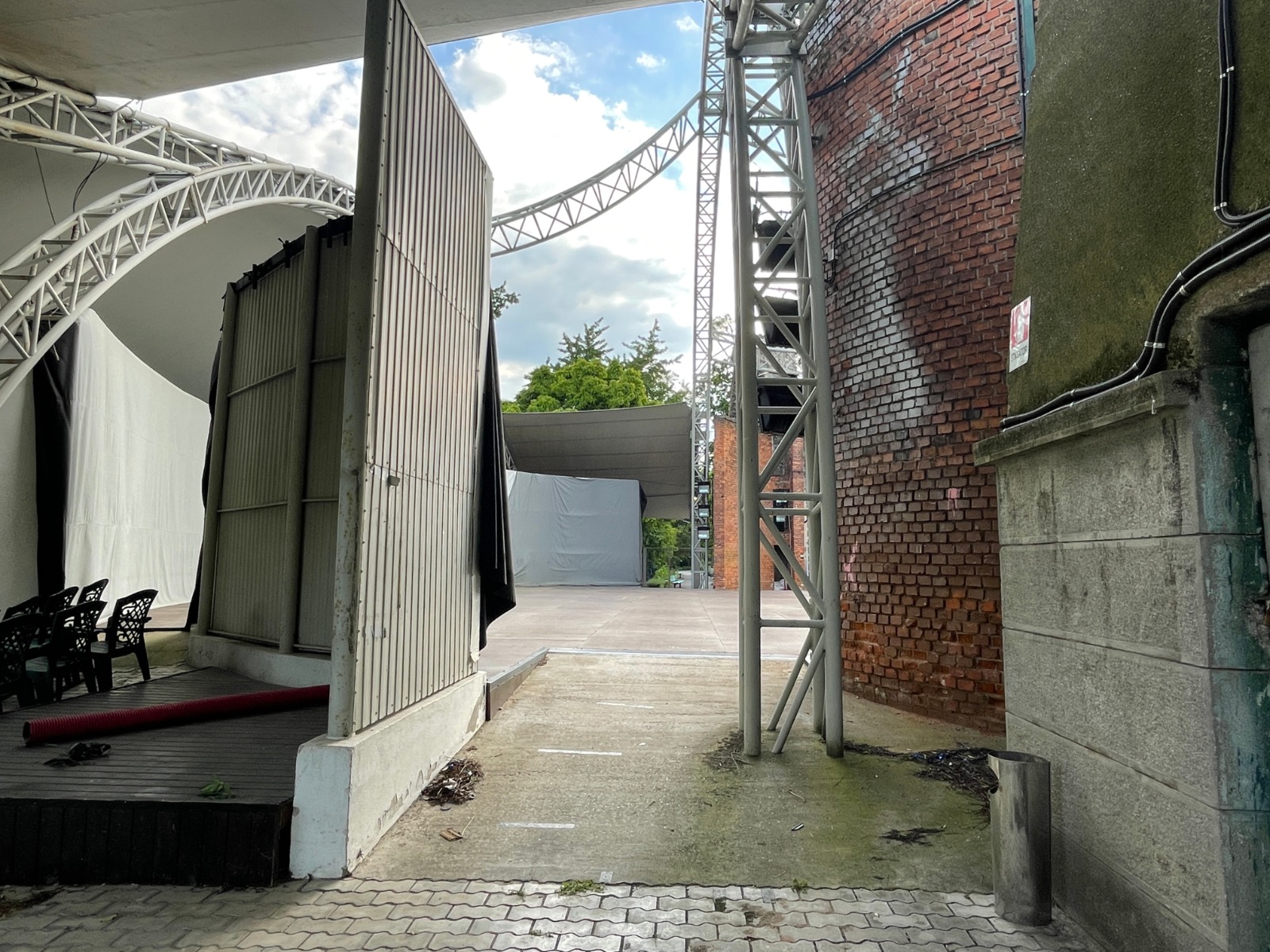 scena parcul rozelor inainte de reabilitare 4