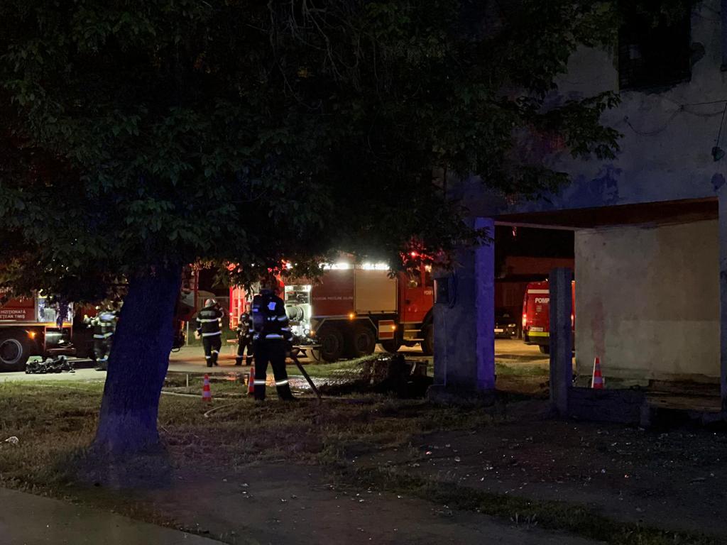 Bărbat găsit carbonizat în urma unui incendiu, la Giroc