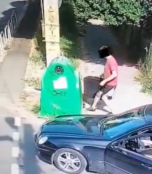 abandon gunoaie domeniul public