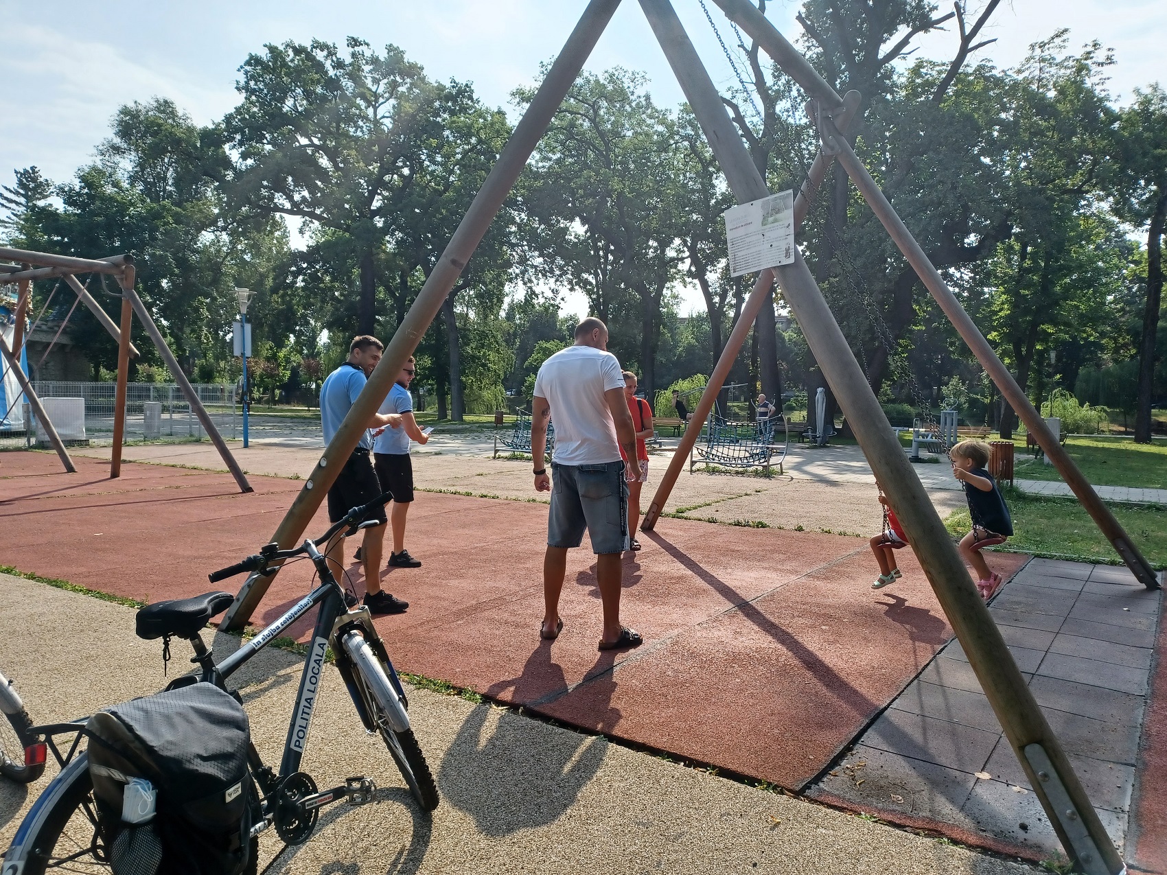 politia locala cersetori pliante 5