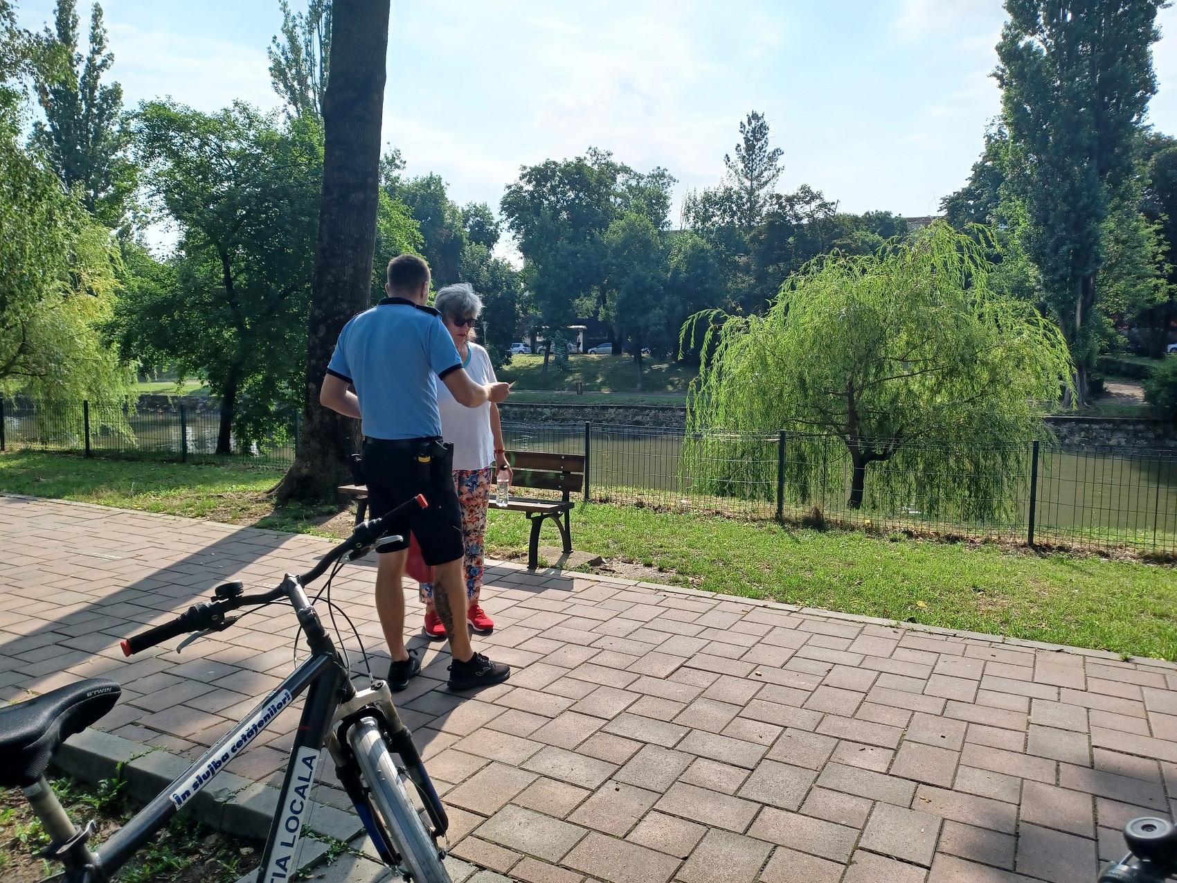 politia locala cersetori pliante 6