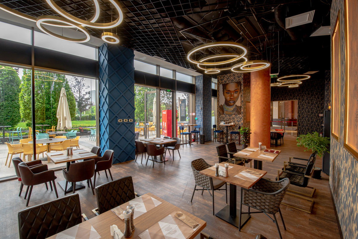 La Trattoria - Iulius Town 03