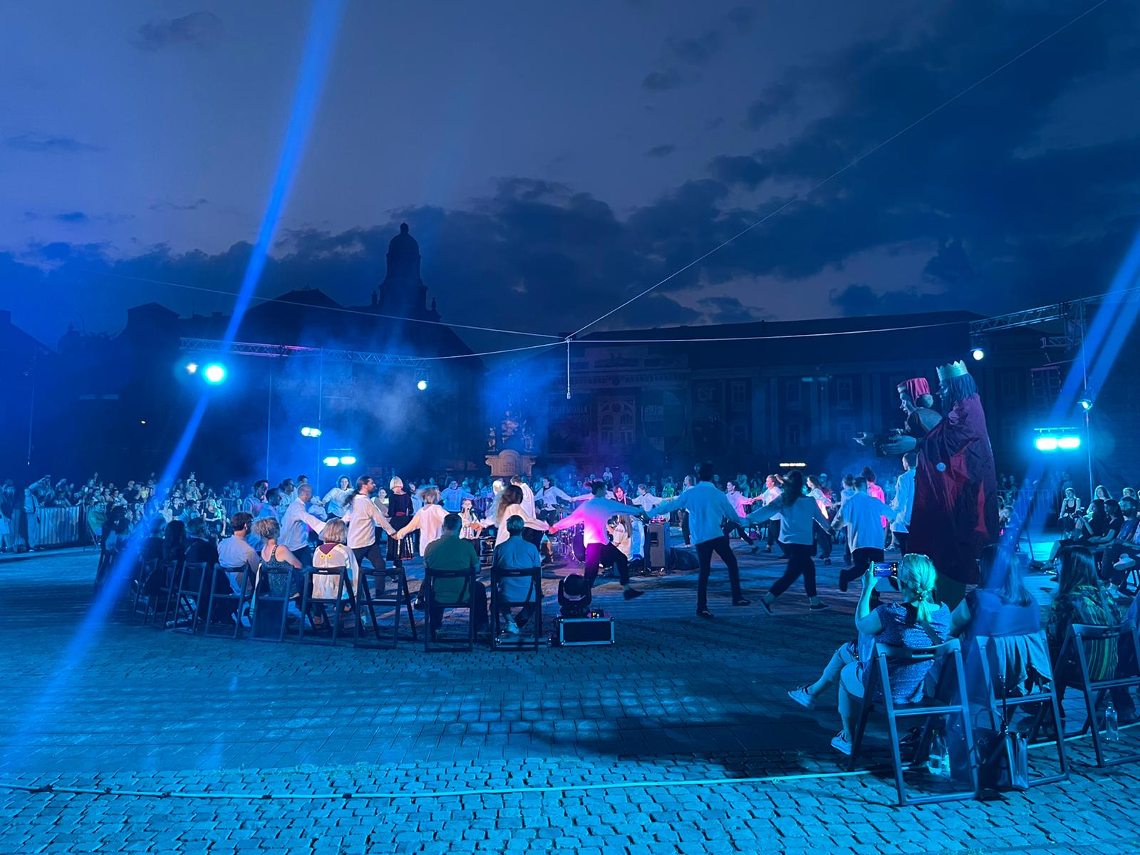 tinerete fara batranete si viata fara de moarte piata libertatii 15