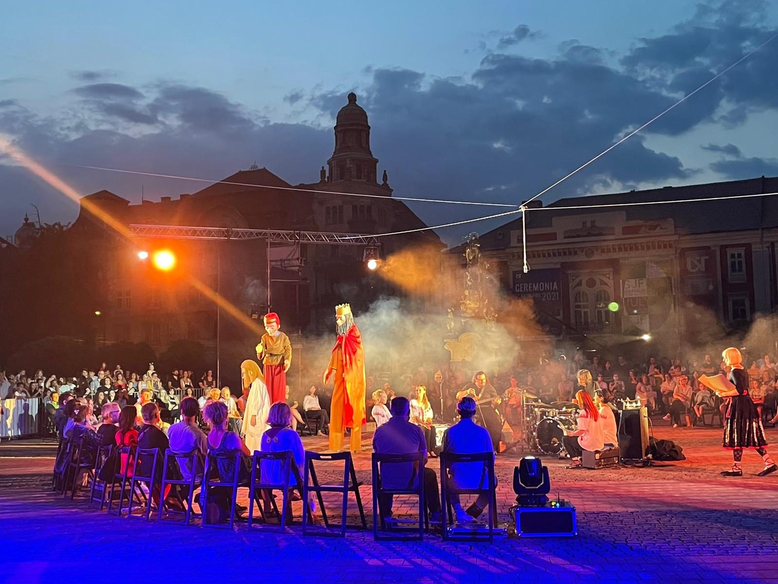 tinerete fara batranete si viata fara de moarte piata libertatii 16