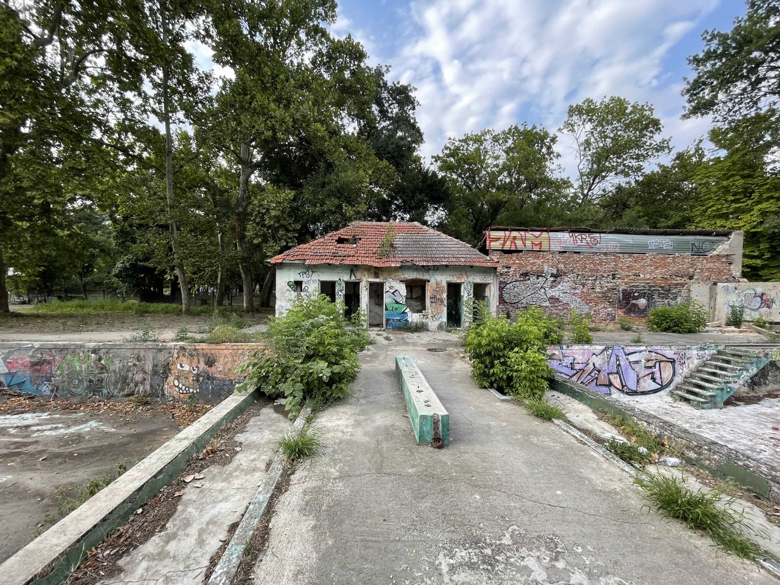 baza uszoda ruina august 2021 6