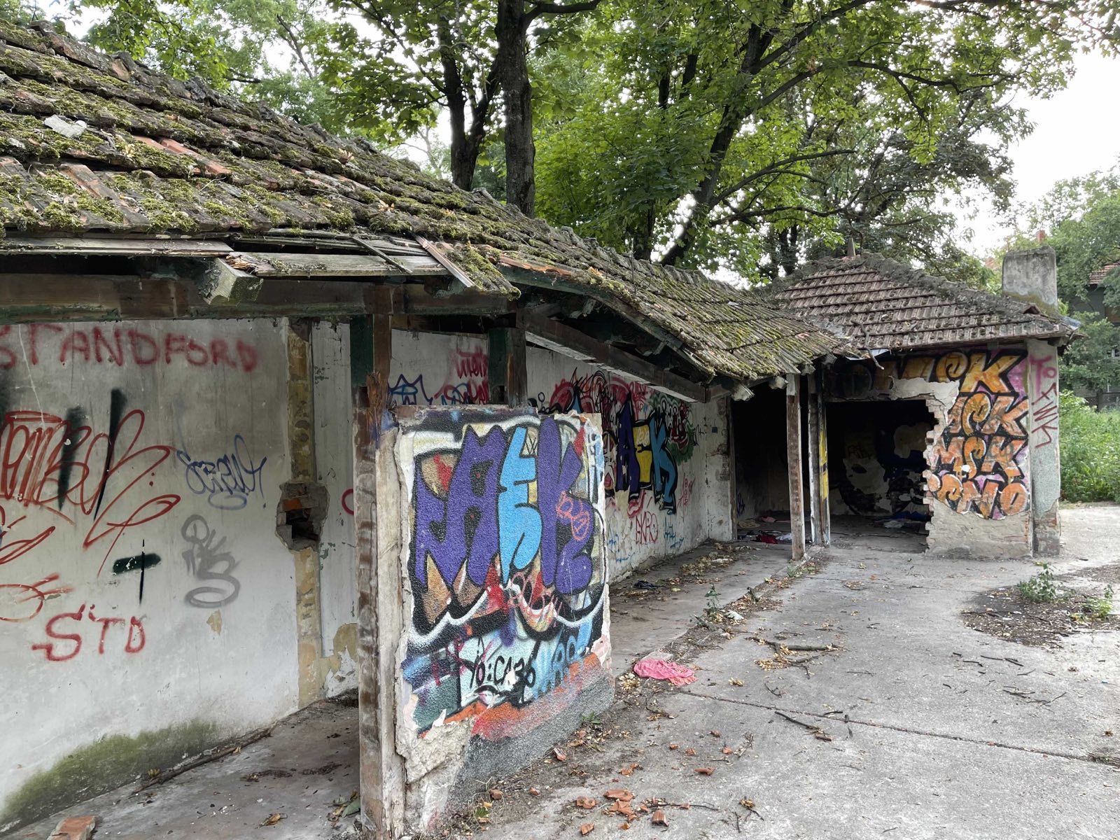 baza uszoda ruina august 2021 12