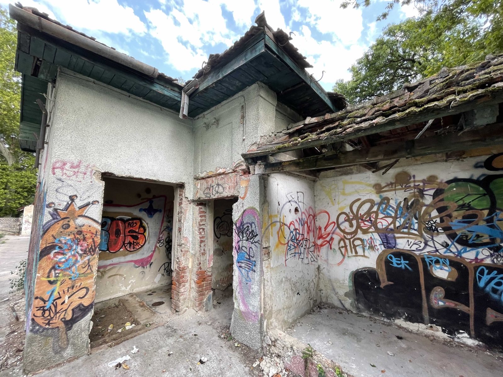 baza uszoda ruina august 2021 13