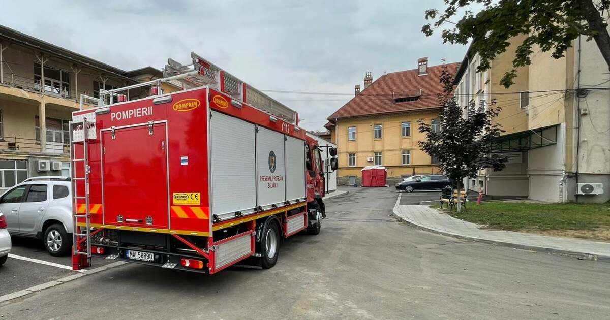 Foc la o brutărie din Timișoara: laborator afectat de incendiu Foc la o brutărie din Timișoara: laborator afectat de incendiu