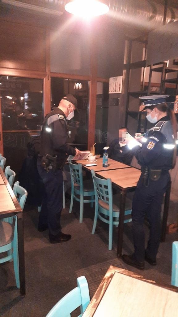 controale covid baruri masca