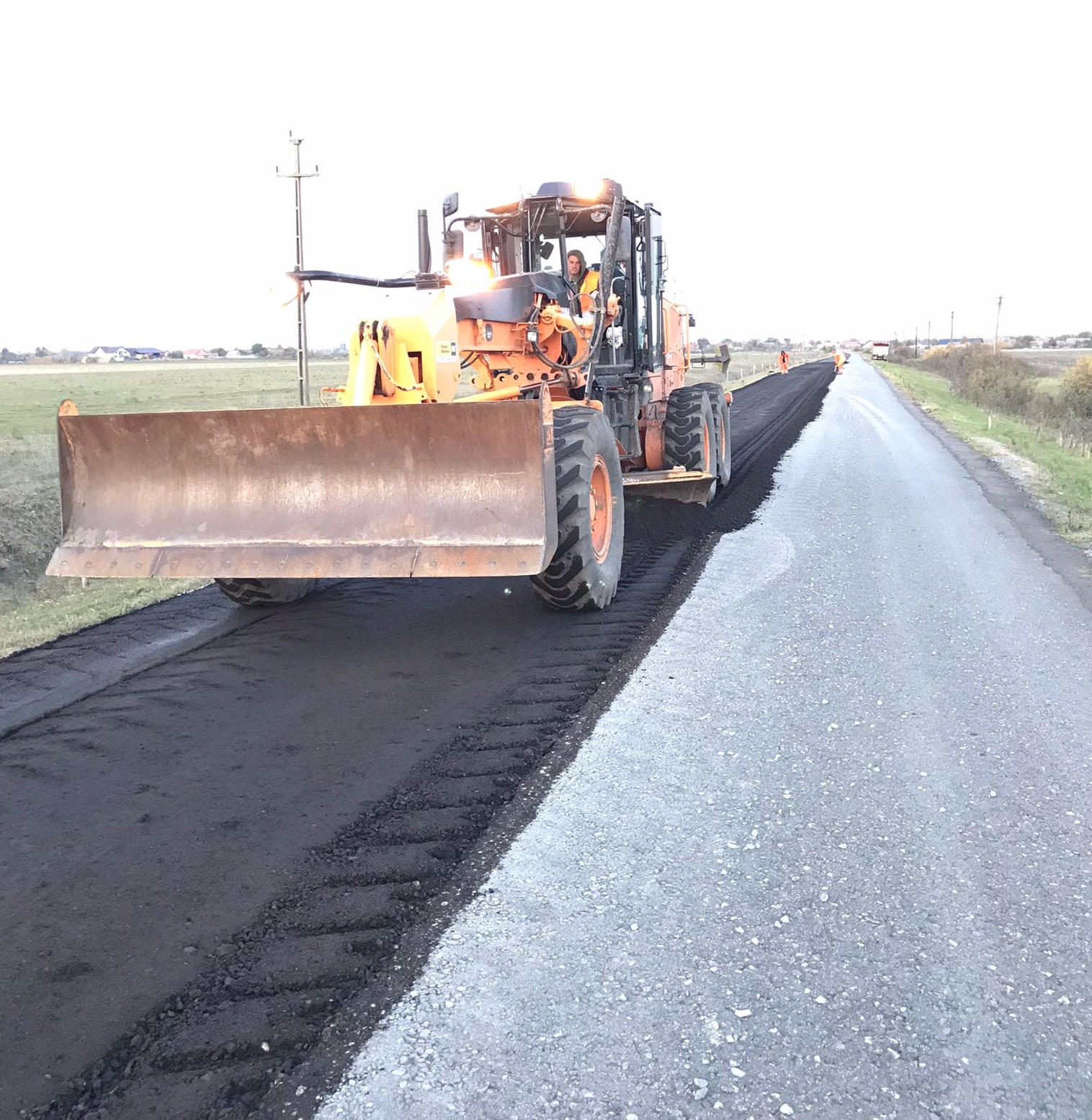 Lucrări de reciclare in situ de la Vălcani spre frontiera cu Serbia (4)