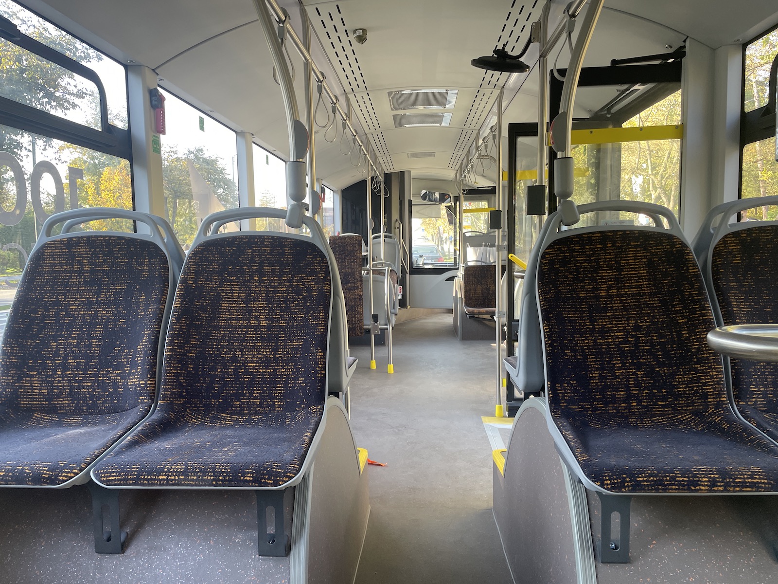 prezentare autobuz electric karsan 8