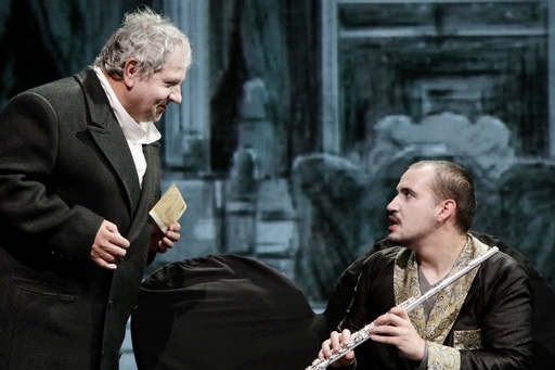 piesa pentru femei si barbati TNT (17)