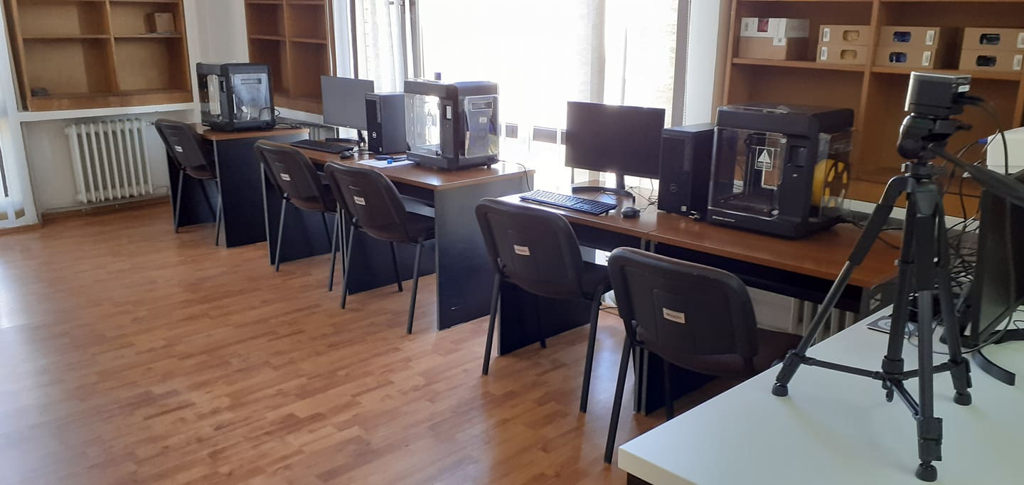 Laborator de printare 3D, la Universitatea Politehnica Timișoara