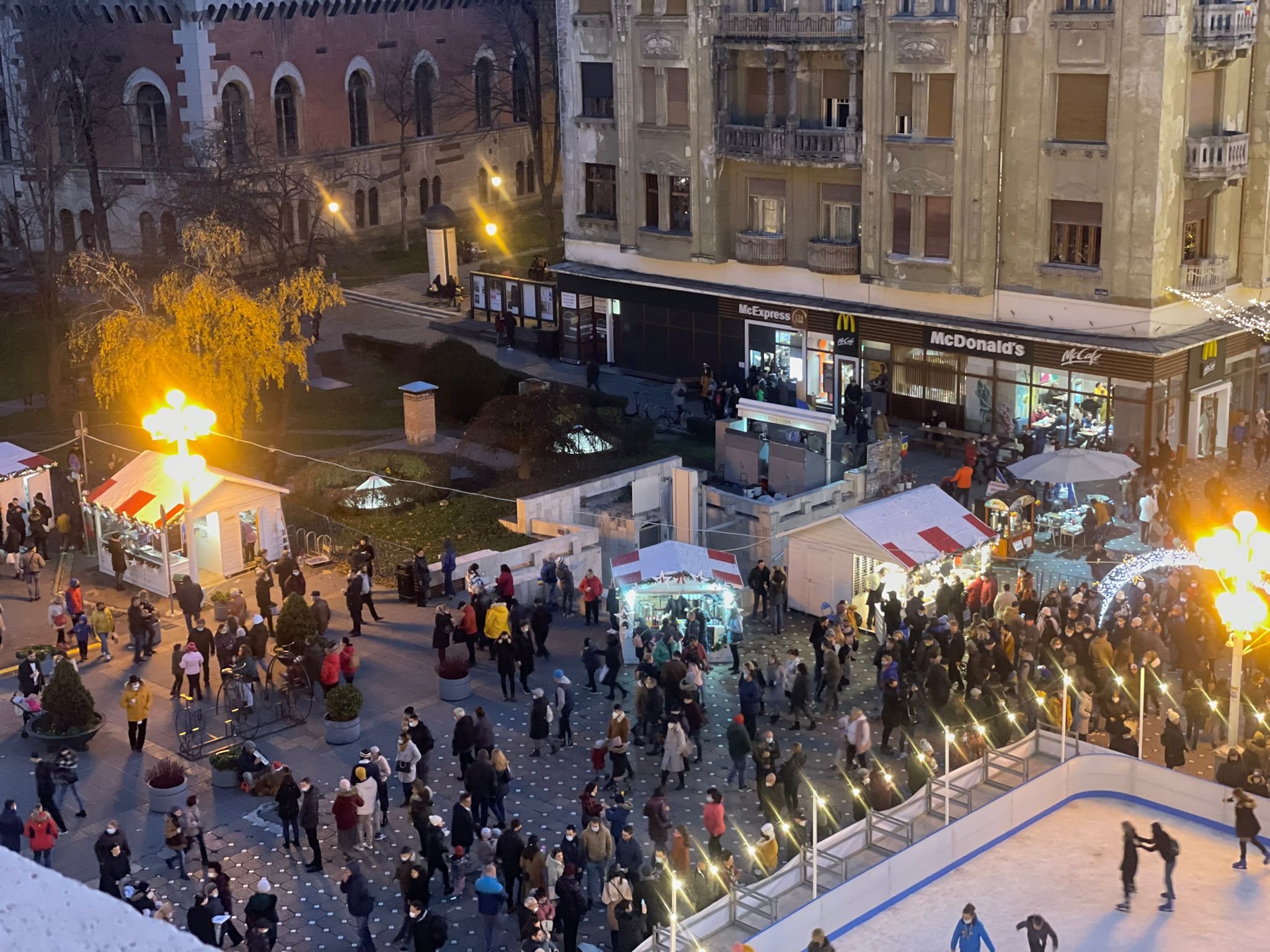 targ de craciun iluminat de sarbatori piata victoriei 2021 4