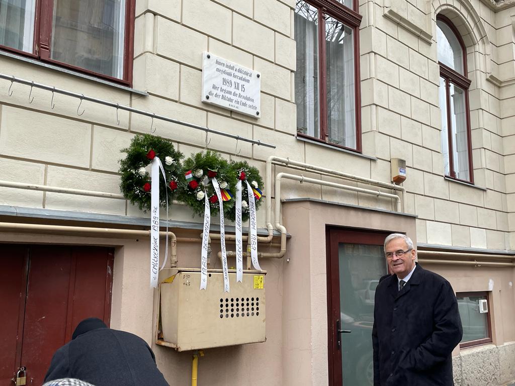 bd277ac3-b494-4630-a06e-01e59c380136