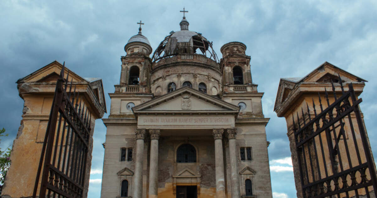 „După conacele din Banloc și Clopodia, CJT își propune să preia Mausoleul din Bobda”