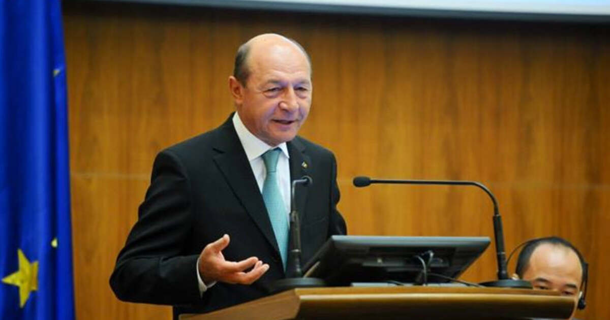 Traian Băsescu cere o locuință oficială după terminarea mandatului său. Traian Băsescu cere o locuință oficială după terminarea mandatului său.