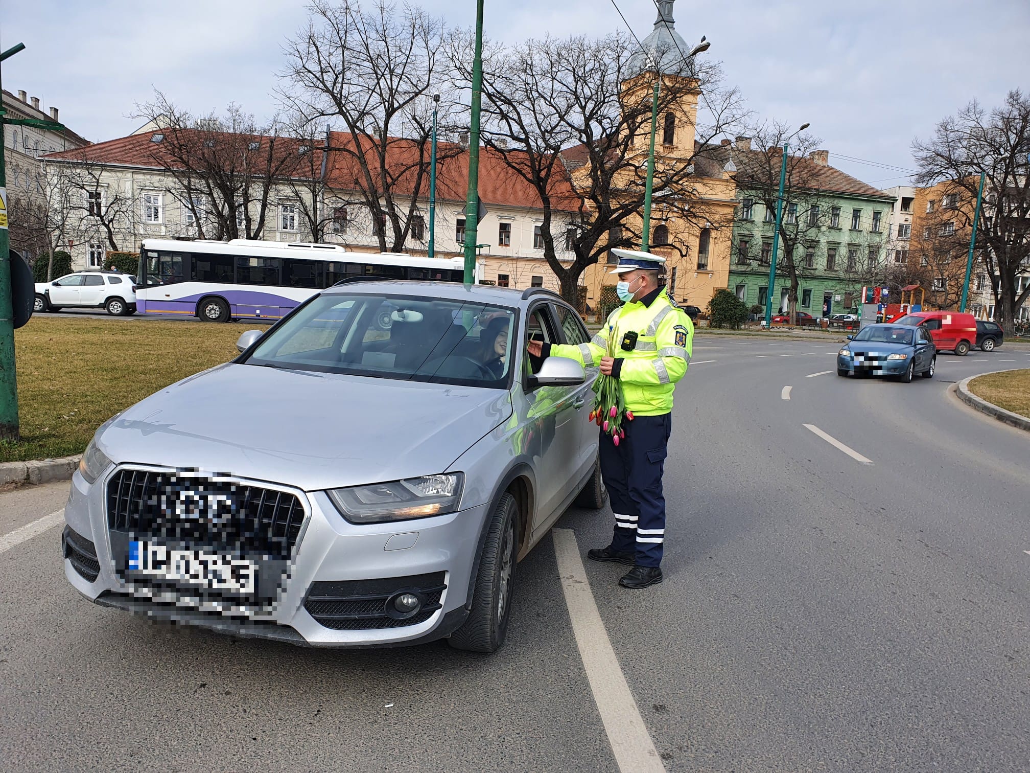 flori politie 8 martie