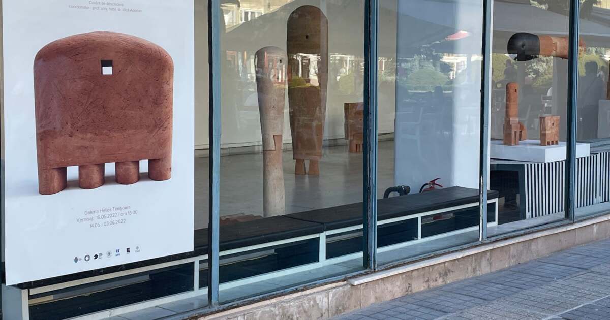 „Artiștii din Timișoara îi așteaptă pe oameni la expoziție! Se inaugurează Salonul Anual al Artelor Vizuale” „Artiștii din Timișoara îi așteaptă pe oameni la expoziție! Se inaugurează Salonul Anual al Artelor Vizuale”