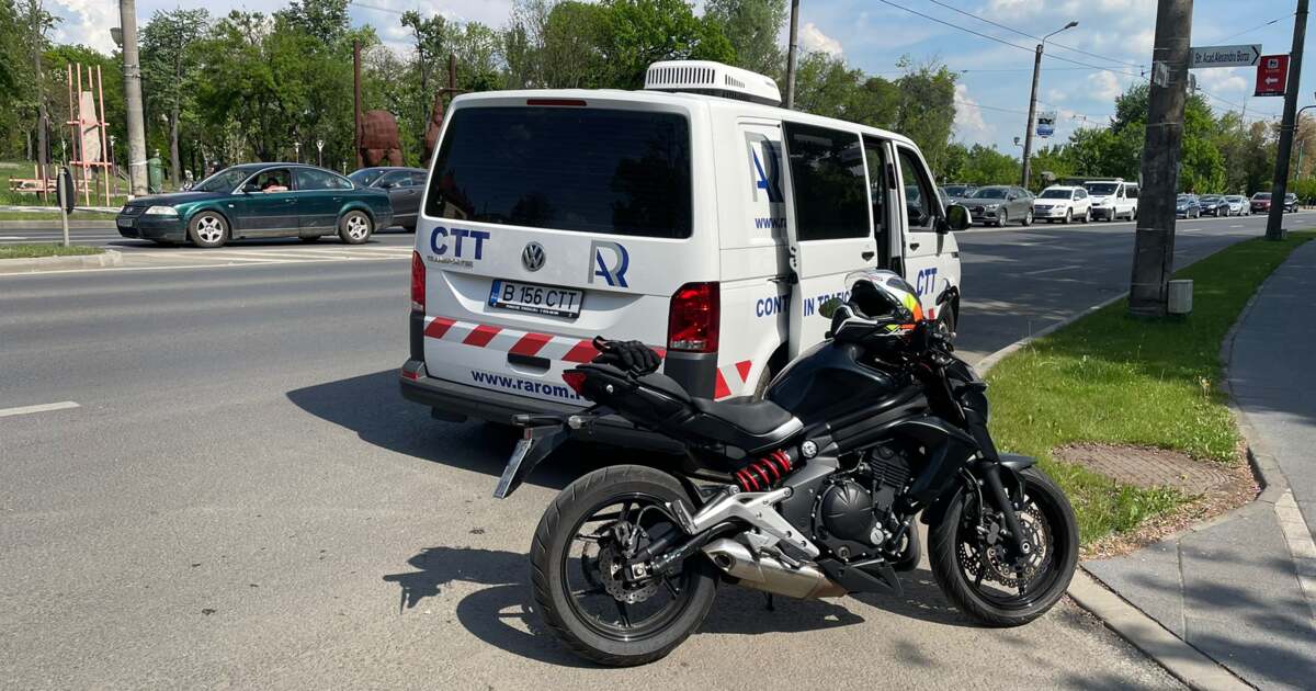 Tânărul circula ilegal cu motocicleta prin Timișoara, fără permis Tânărul circula ilegal cu motocicleta prin Timișoara, fără permis