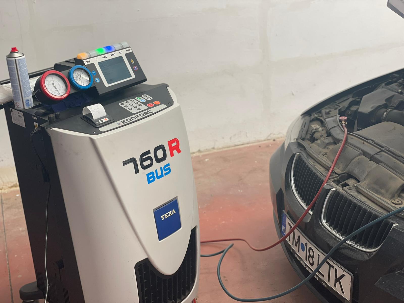 1ef8889a-e453-45b4-a7f3-3a76e4da80fe