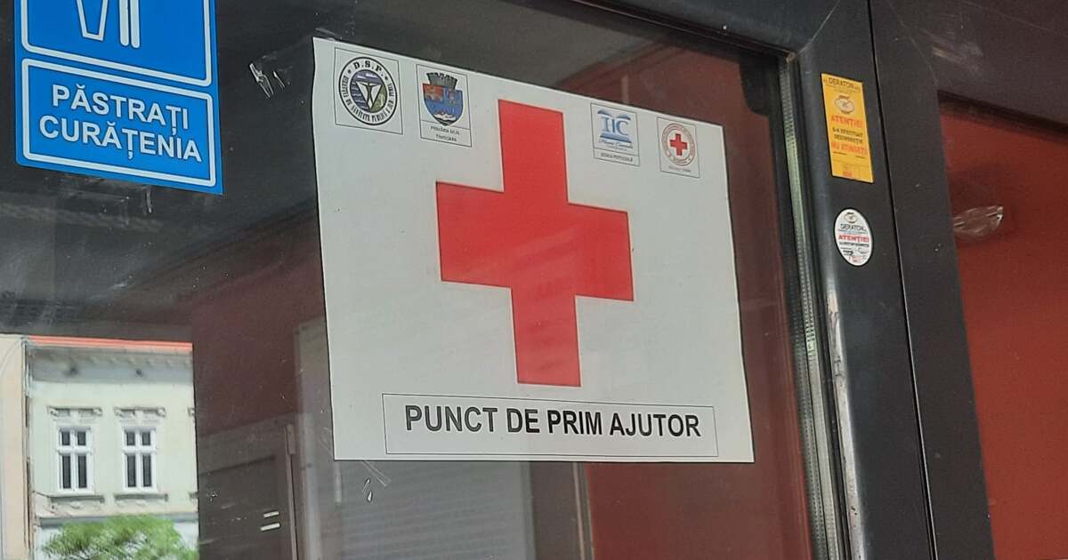 Nou punct de prim ajutor pentru caniculă, deschis de luni în Piața Badea Cârțan Nou punct de prim ajutor pentru caniculă, deschis de luni în Piața Badea Cârțan