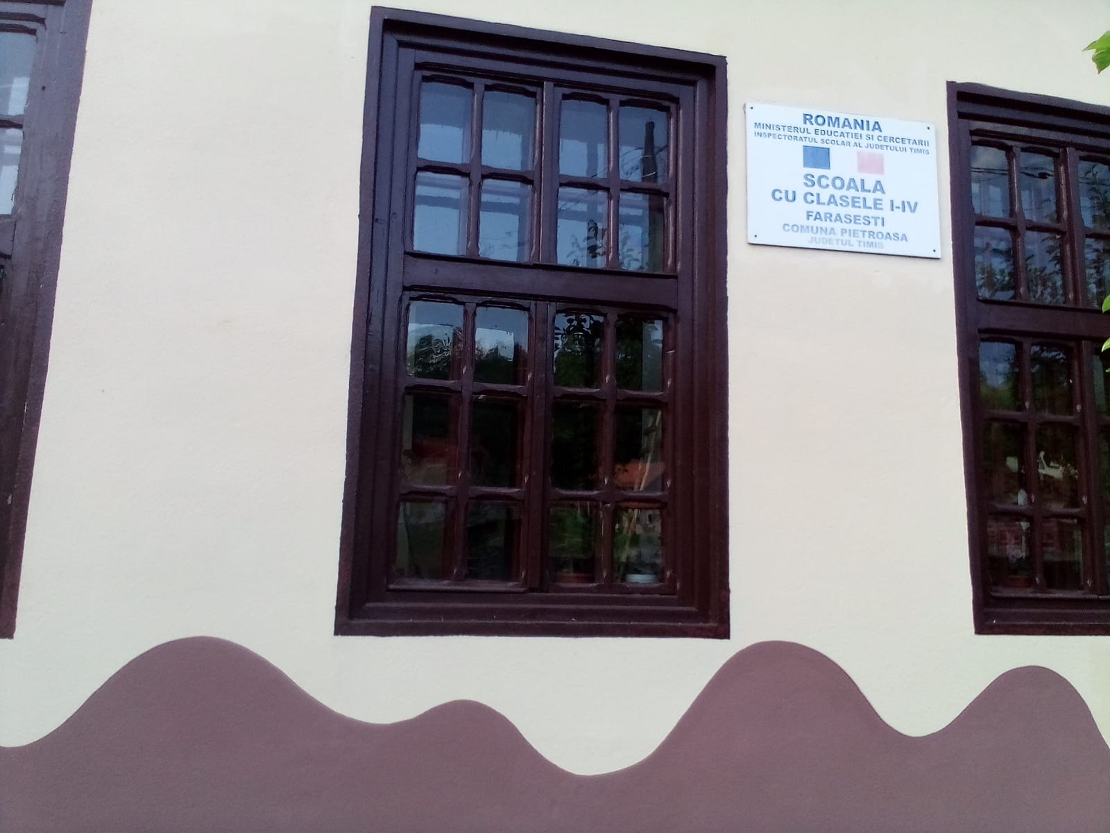 farasesti color the village (2)