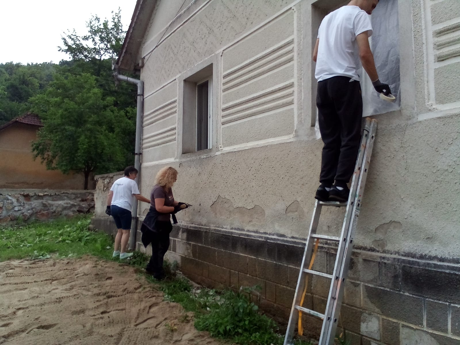 farasesti color the village (5)