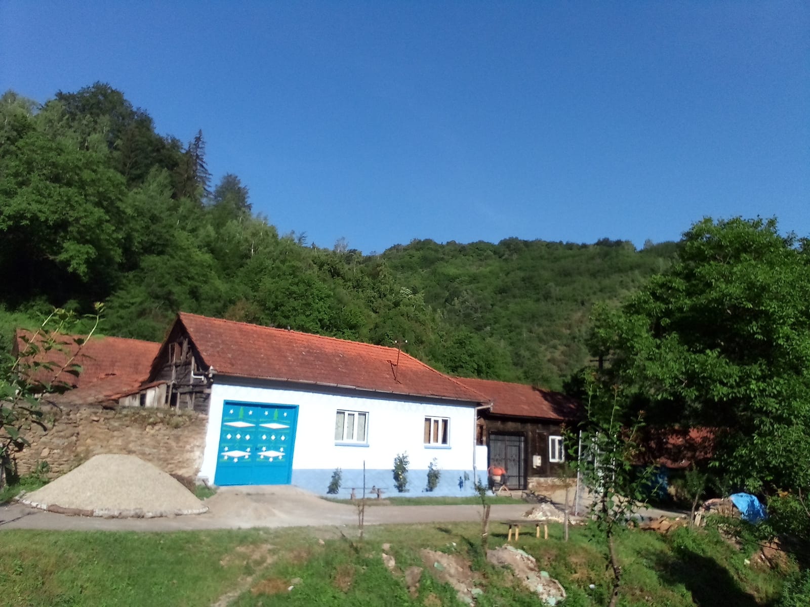 farasesti color the village (15)