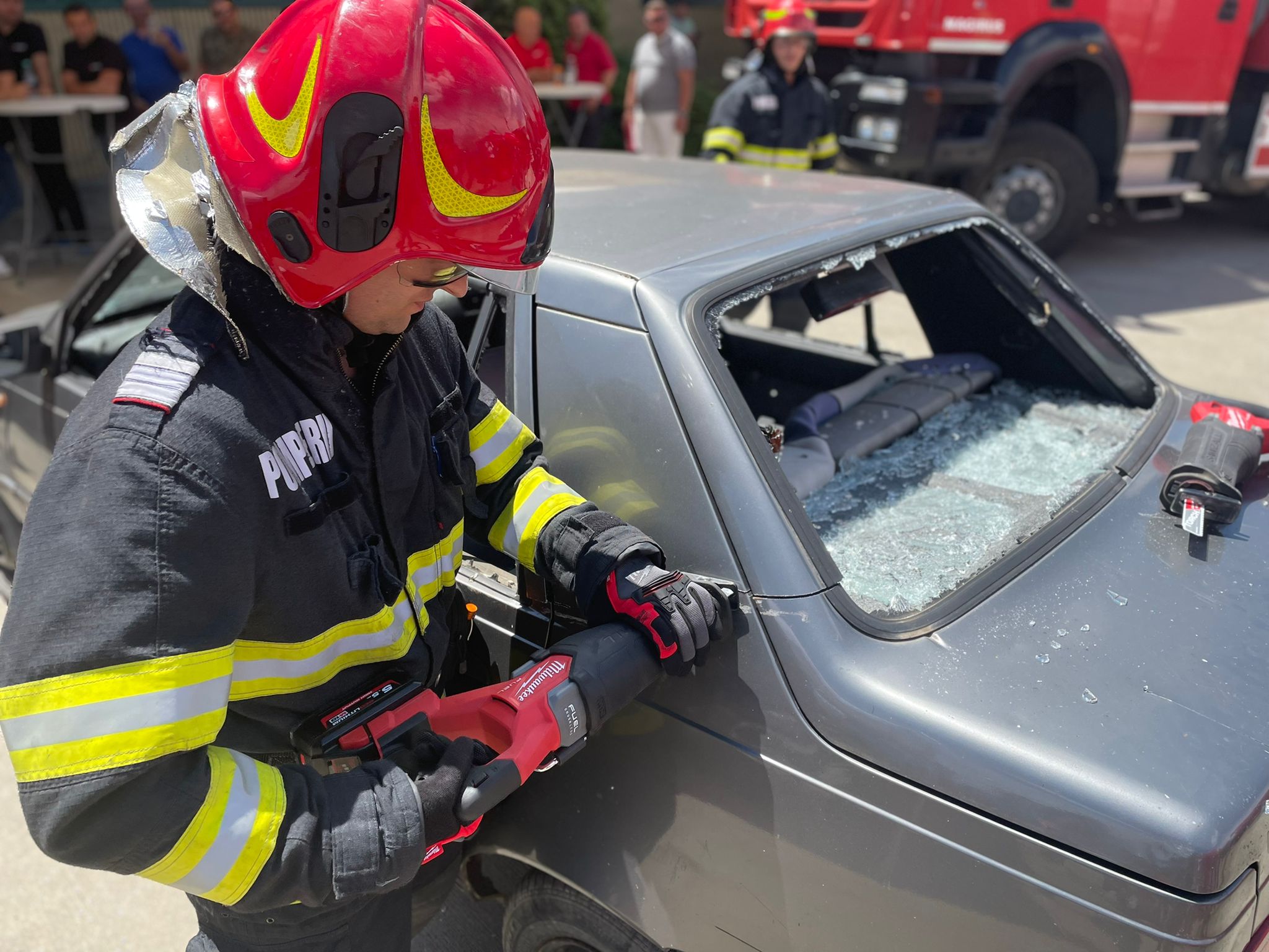 hexagon suruburi (55)