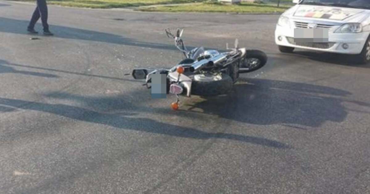 Accident rutier în Timiș: Tânăr motociclist rănit, trafic blocat