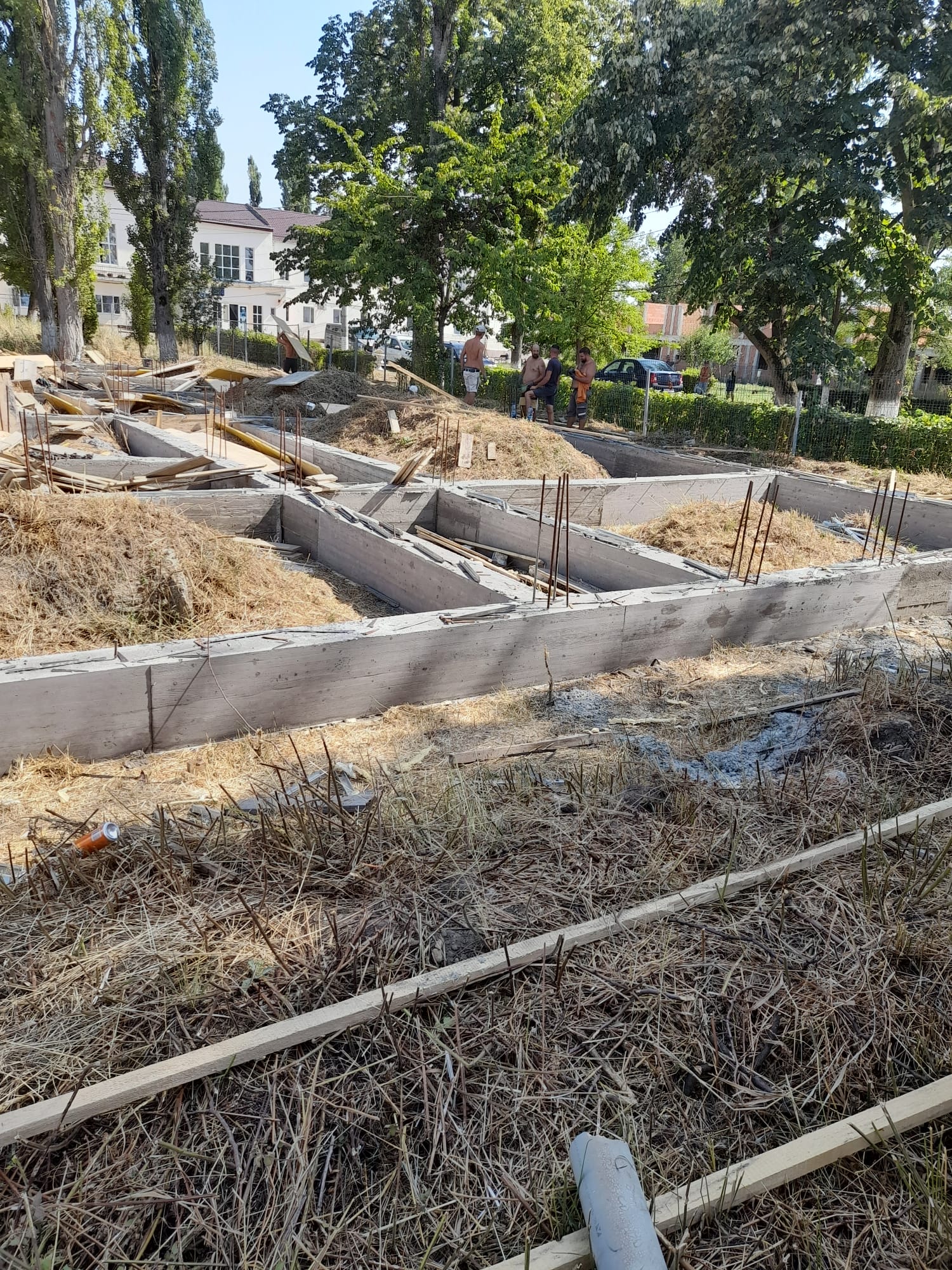 Case familiale - santier (2)