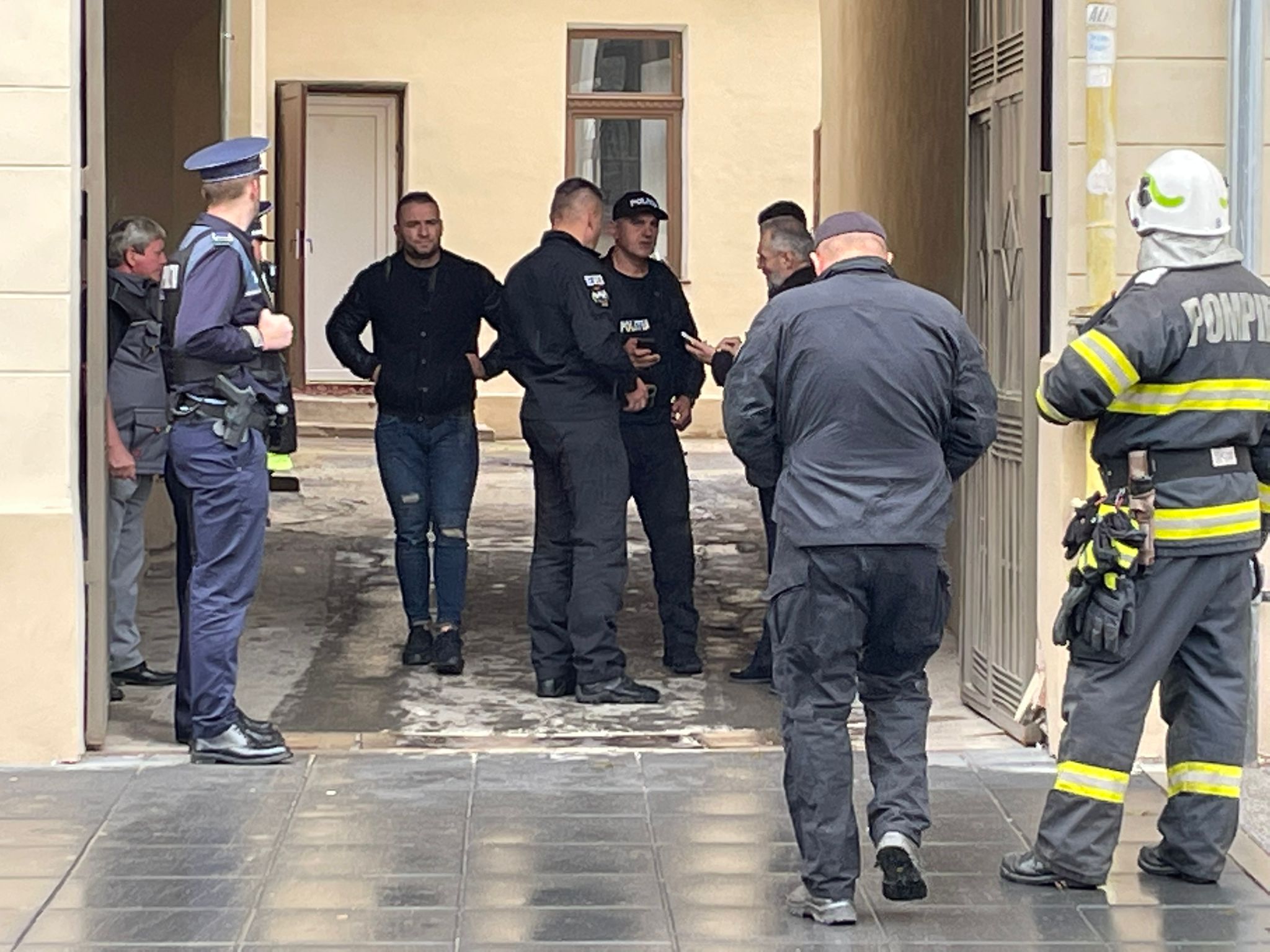 alerta bomba liceul miu (5)